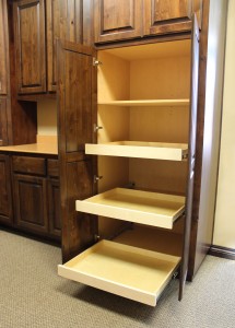 pull out shelfves for kitchen cabinets